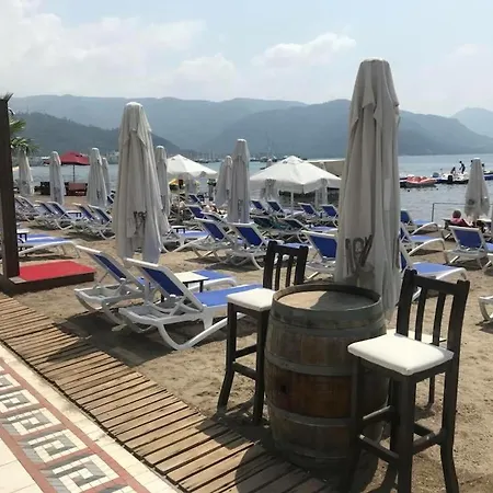 La Beirut Szálloda 3*